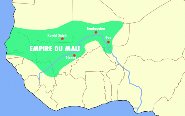 La bataille de Kirina précède la fondation de l'Empire du Mali.