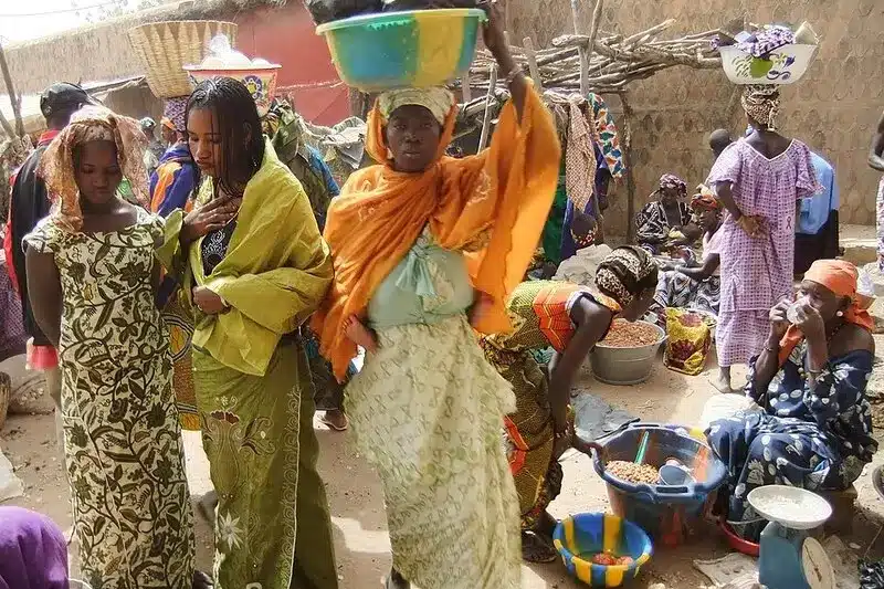 Achat et vente des femmes de Djenné.