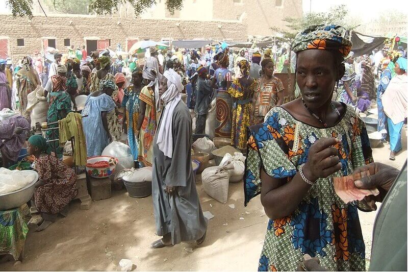 Les femmes de Djenné au marché.