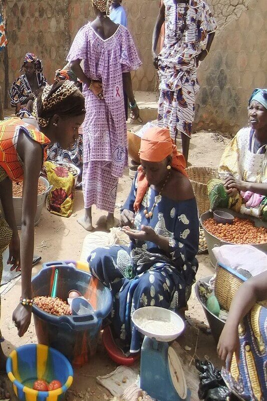 Les femmes de Djenné au marché.