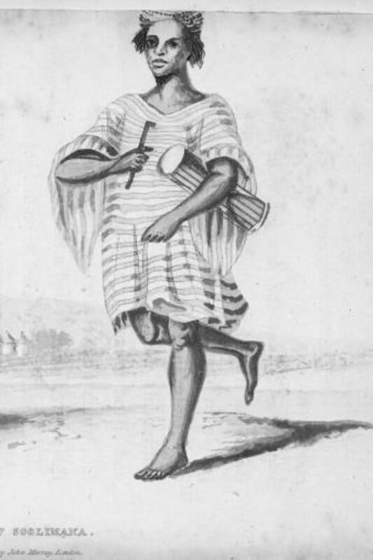 Dialonké avec tambours en Afrique précoloniale.